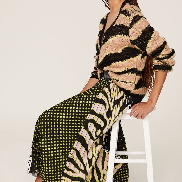 Patchwork Pleated Skirt - Picture 3 of 5